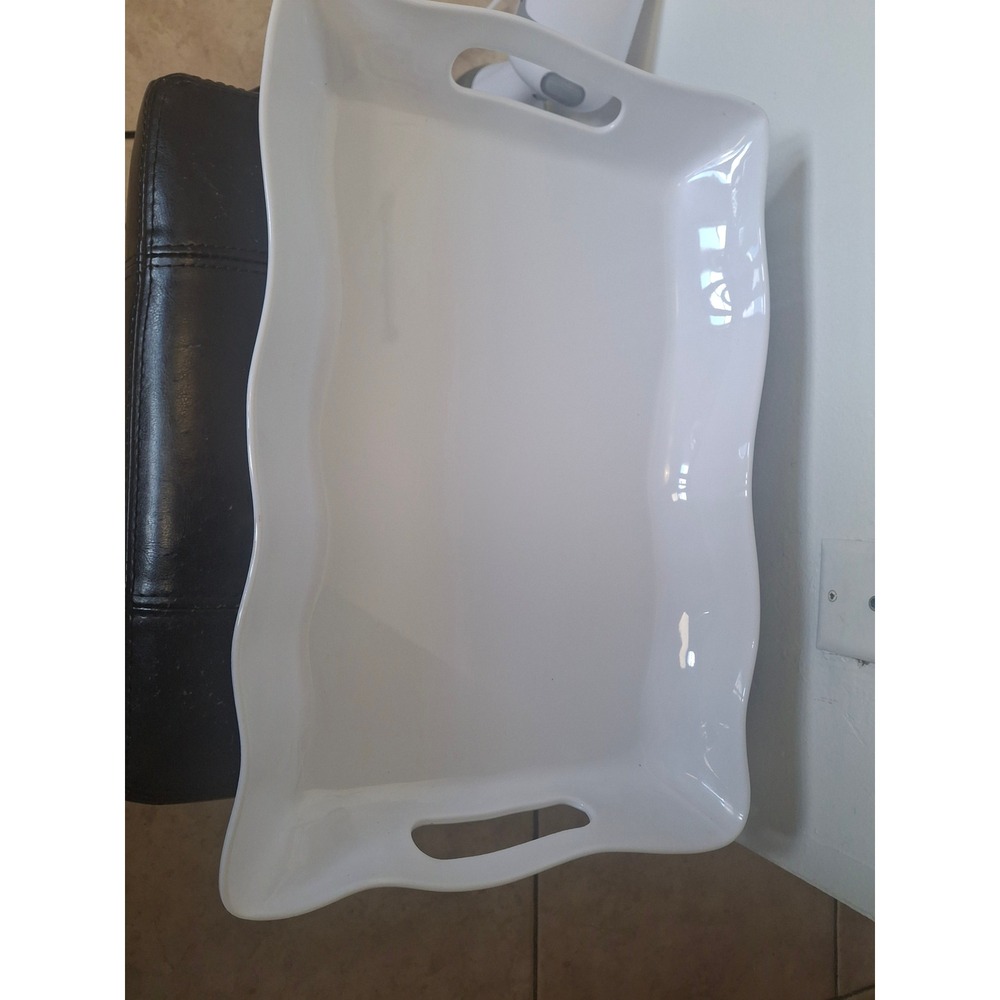 Q Squared NYC White Melamine 18x12 Rectangle Serving Tray Wavy Rim 83816